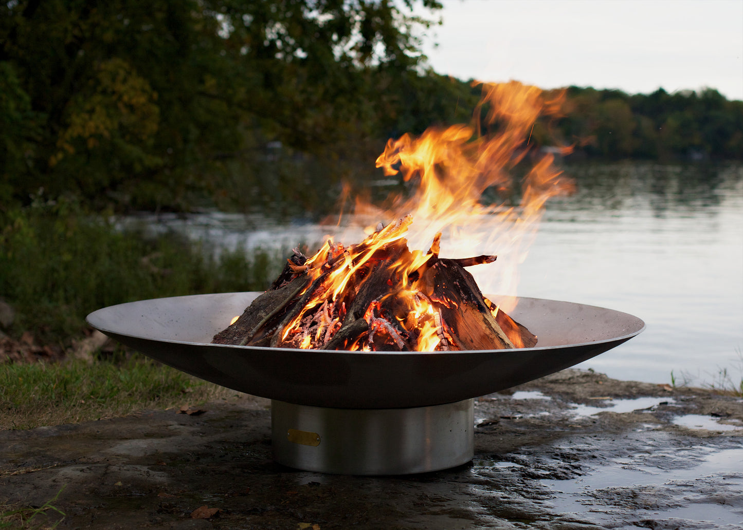 Bella Vita - Metal Fire Pit