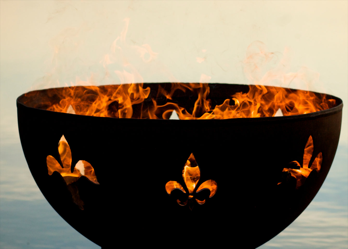 Fleur de Lis - Metal Fire Pit