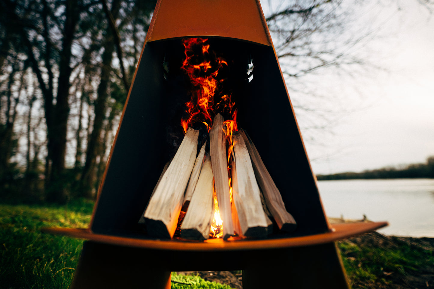 Vesuvius - Metal Fire Pit