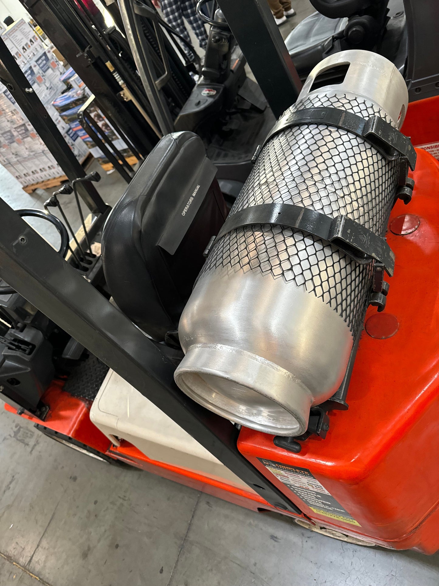 Flame King 43.5lb Aluminum Forklift Propane Tank Cylinder with Gauge