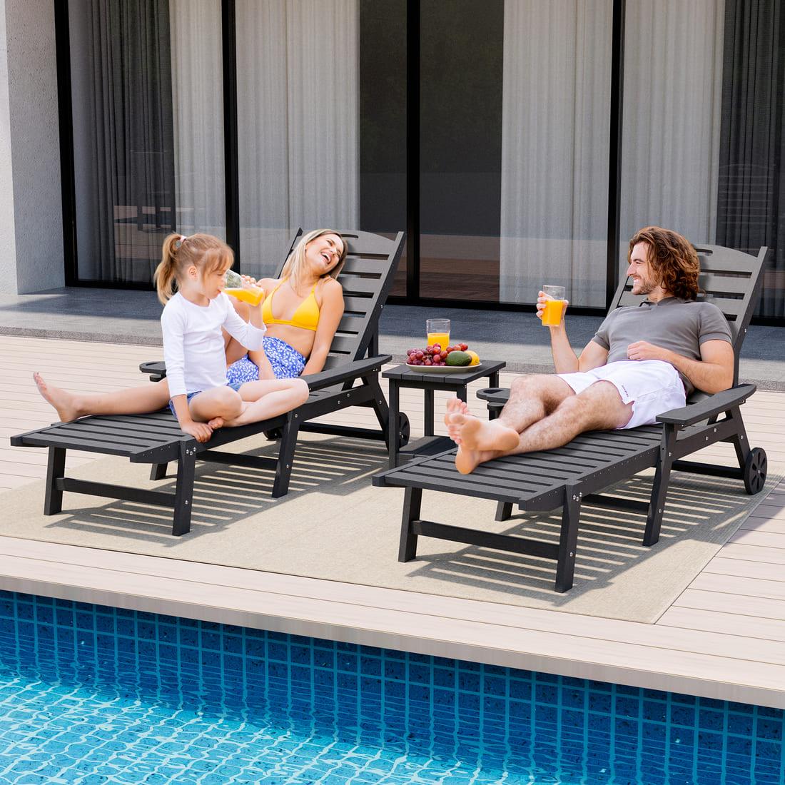 Pamapic Chaise Lounge and Coffee Table Set - Adjustable