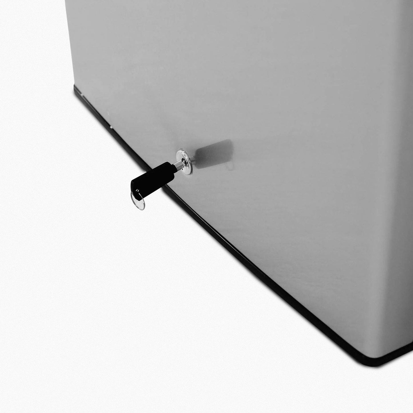21" Compact Fridge 4.2c Summerset