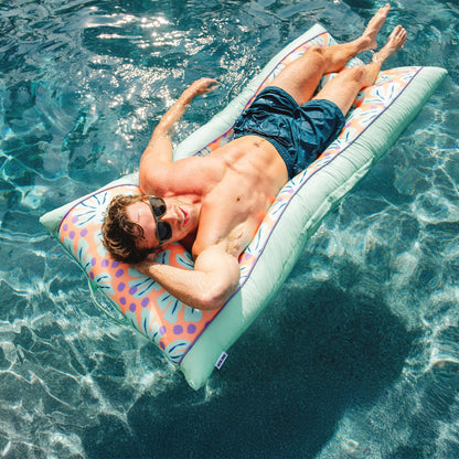 Kona Float