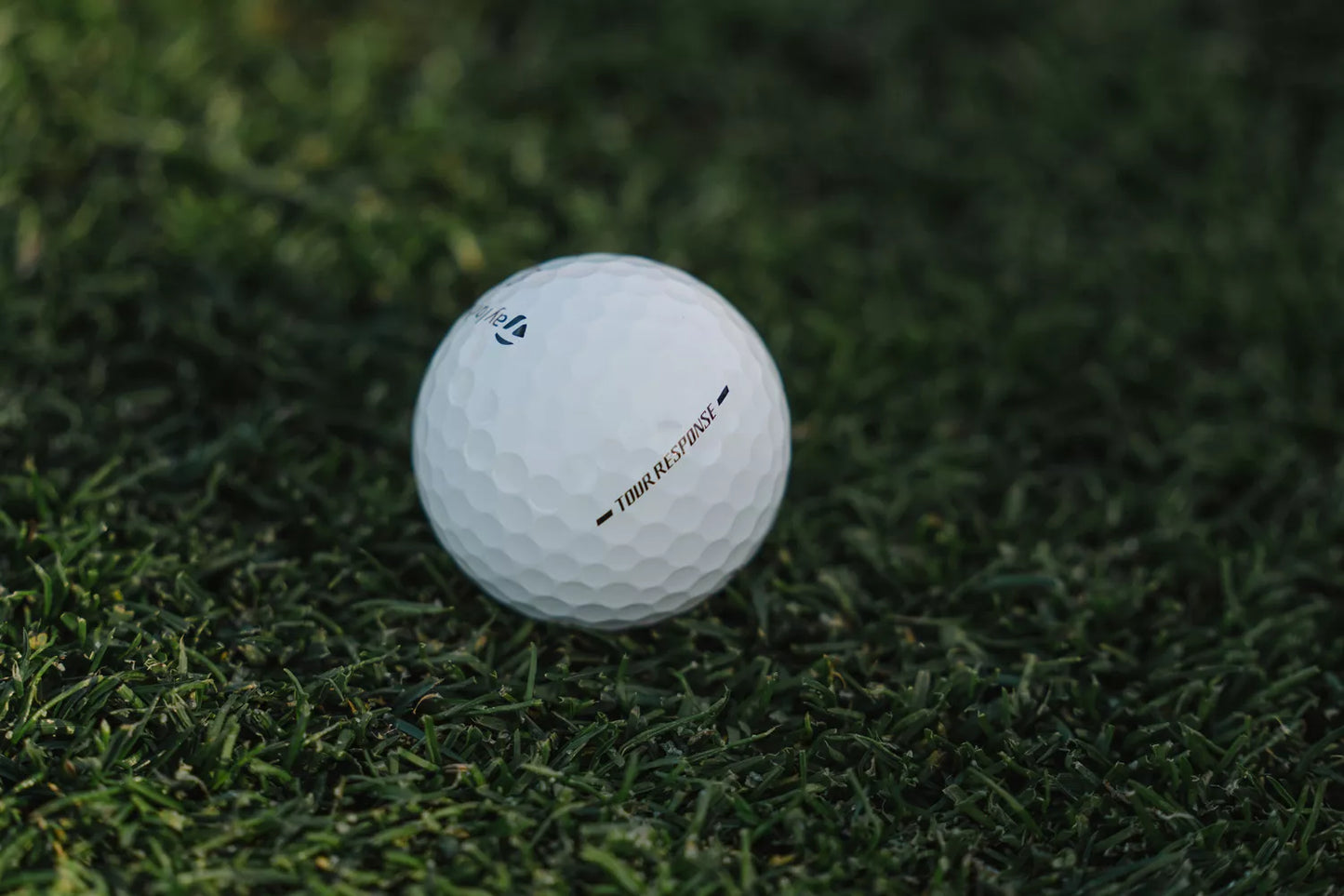 TaylorMade 2025 Tour Response Golf Balls