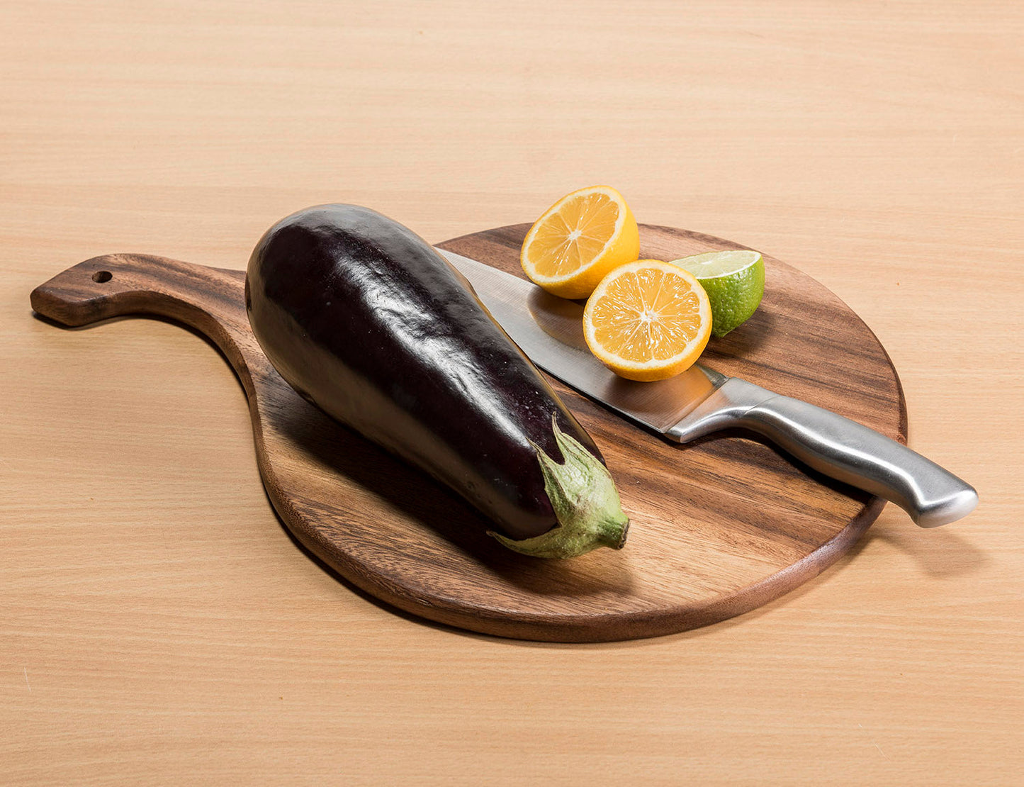 Acacia Wood Cutting - Charcuterie Board - Medium Round
