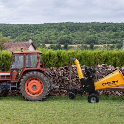 Heavy-Duty 6-Inch 420CC 15HP Gas Wood Chipper Shredder Mulcher with Tow Bar & Safety Stop Bar