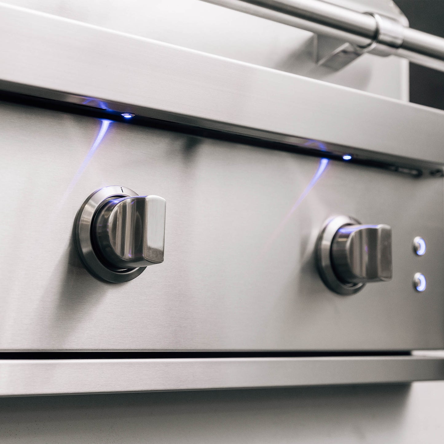 Atlas 36" Freestanding Gas Grill