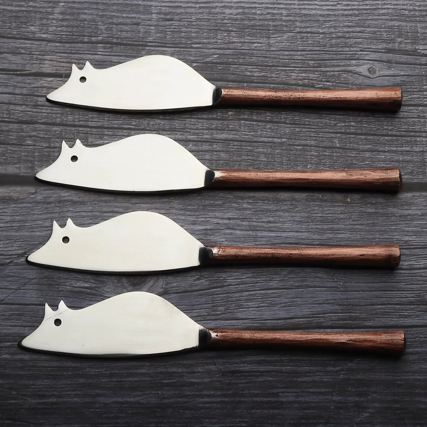 CAMELLIA RATONCITO Cheese Spreader and Knife 4 PC. SET