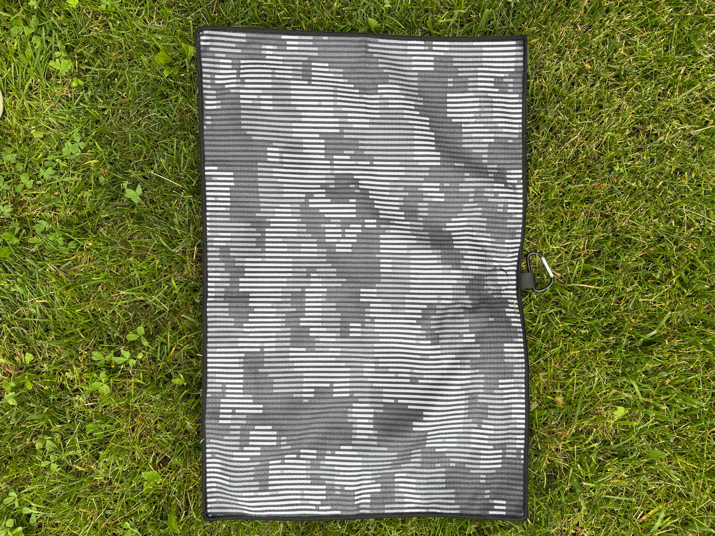 Tempo Golf Towel - Black Camo