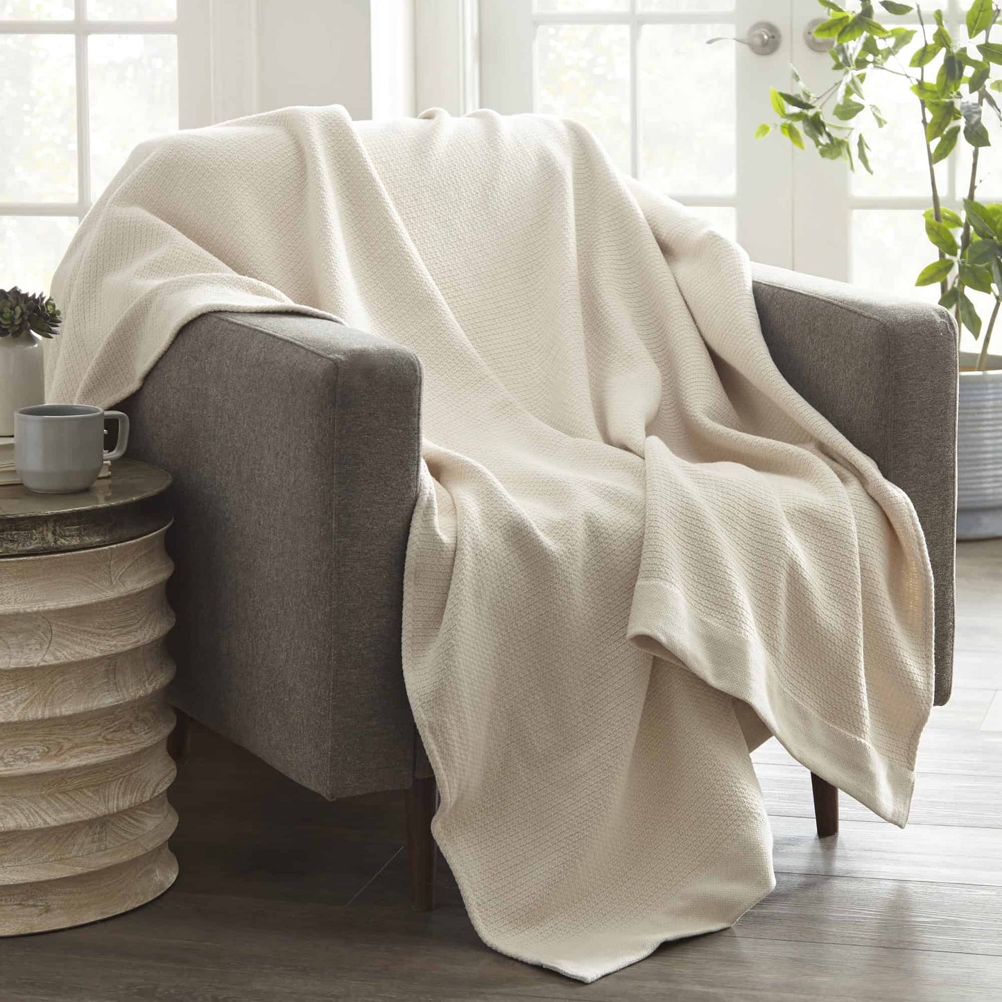 Organic Woven Blanket - Hypoallergenic