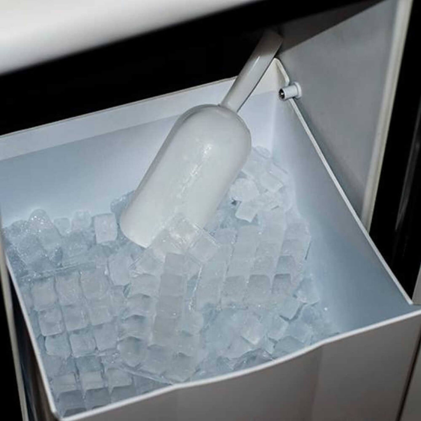 Edgestar 15" Outdoor Undercounter Ice Maker W/ 50 LBS Daily Ice Production