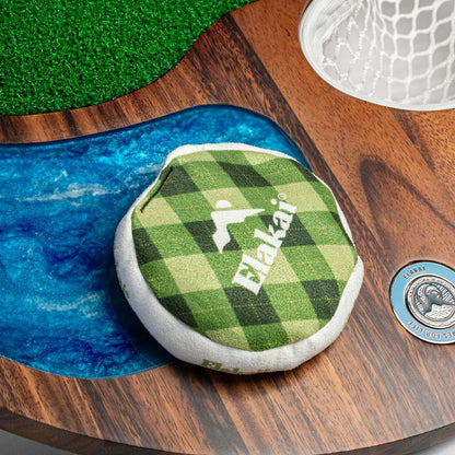 Resin Island Hole Golf Chipping Game & Cornhole