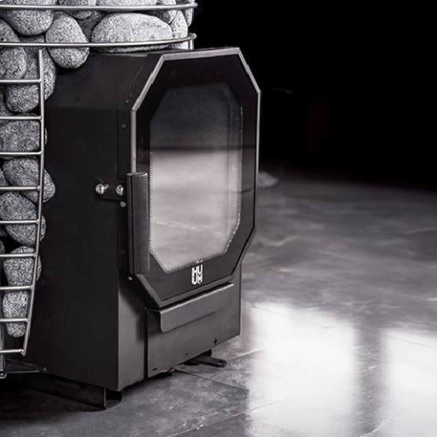 Huum Hive Flow LS 9.8KW Wood-Burning Sauna Stove With Firebox Extension & Sauna Stones