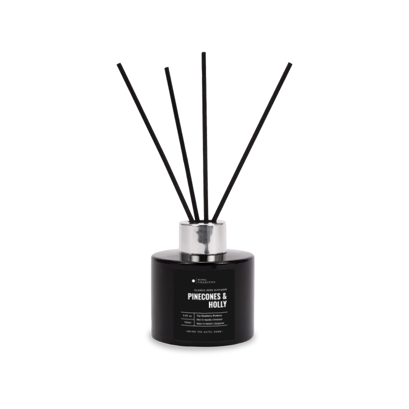Pinecones & Holly Reed Diffuser